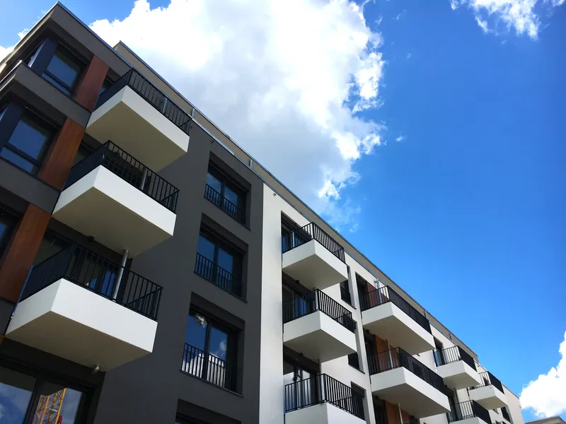 Modernes wohnen am Wasser - Voll möbliertes Apartment wartet auf Dich! — photo 1